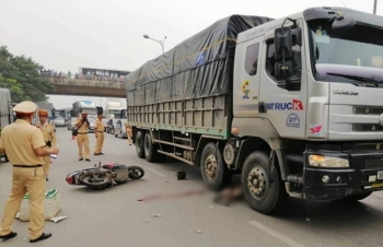 Hà Nội: Va chạm với xe tải, một người thiệt mạng