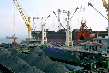 Kho vận và Cảng Cẩm Phả - TKV đáp ứng thị trường than điện