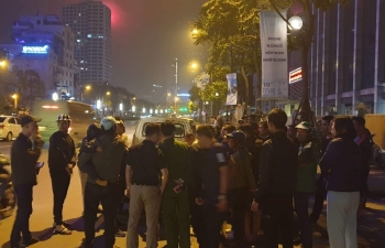 Hà Nội: Va chạm giao thông, rút dao đâm thủng bụng nạn nhân