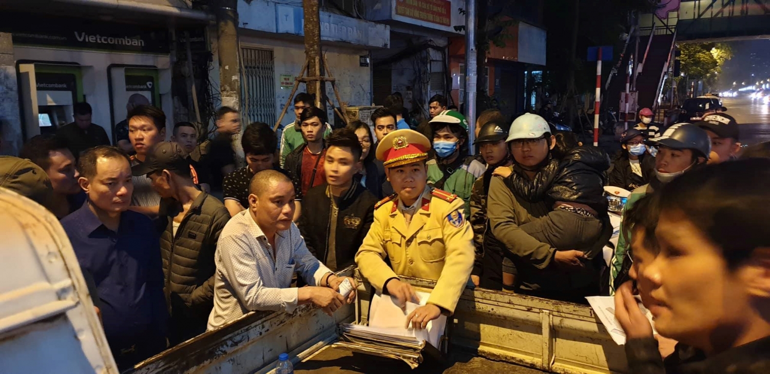 lai xe o to rut dao dam nguoi sau va cham giao thong tren duong nguyen chi thanh la ai