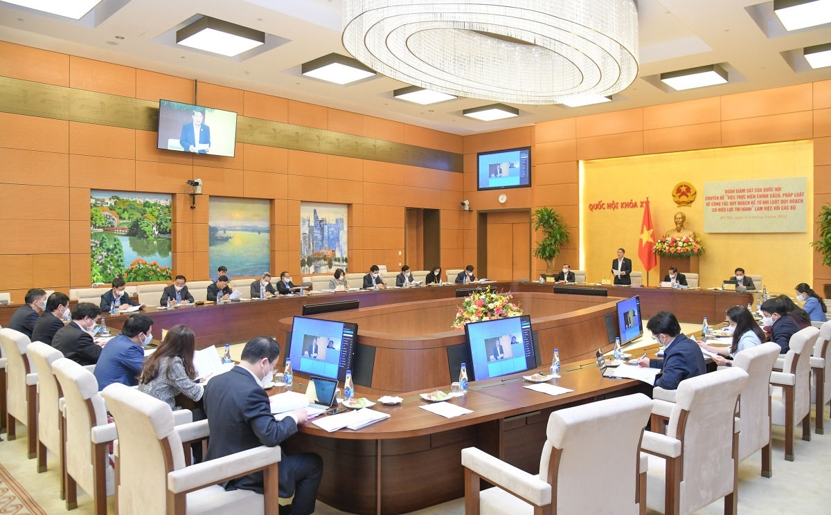 Đoàn giám sát của Quốc hội đề nghị Bộ Công Thương khẩn trương hoàn thành Quy hoạch điện VIII