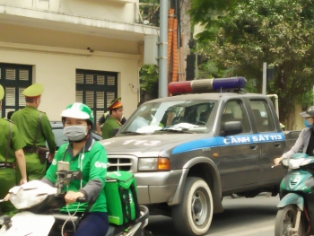 Hà Nội: Khẩn trương điều tra vụ nữ nhân viên bị đồng nghiệp sàm sỡ, bạo hành