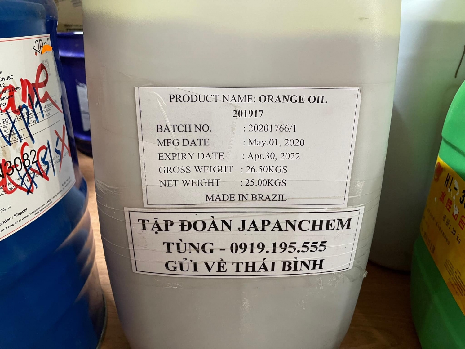 Hà Nội: Triệt phá cơ sở tuồn vào thị trường hàng ngàn lít nước giặt giả mỗi ngày