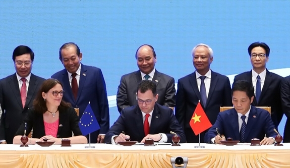 Bài 5: Nâng tầm thương mại Việt Nam - EU