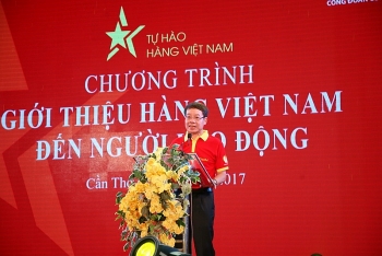Sôi động đêm giới thiệu hàng Việt đến người lao động Cần Thơ