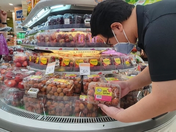 Vải thiều Việt Nam có giá gần 100 nghìn đồng/kg tại Singapore