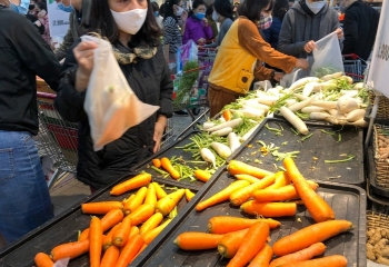 Thành phố Hồ Chí Minh xử phạt nặng đầu cơ thực phẩm