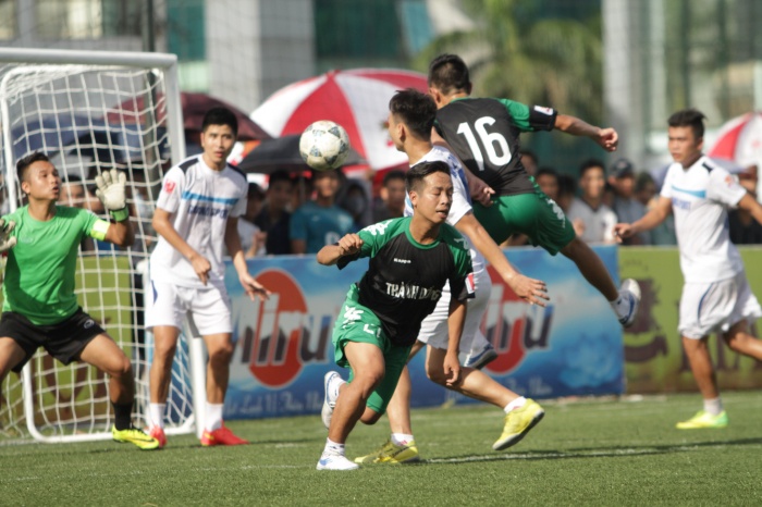 bong da phui ban duoc ban quyen truyen hinh