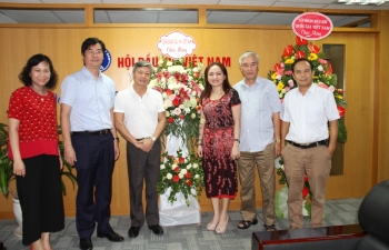 Công đoàn Dầu khí Việt Nam chúc mừng Hội Dầu khí Việt Nam nhân kỷ niệm 9 năm ngày thành lập