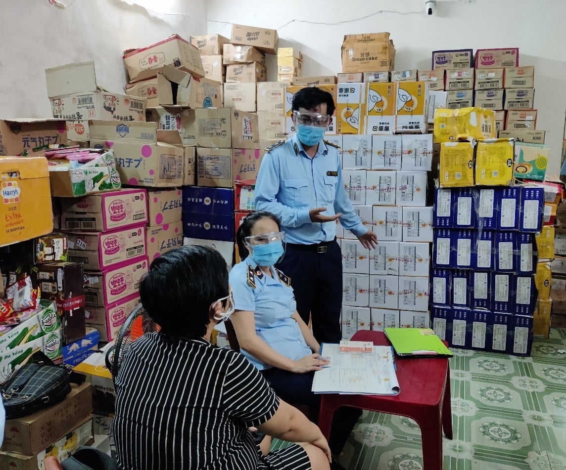 Đà Nẵng: Tạm giữ gần 43,5 nghìn hộp bánh kẹo nhập lậu