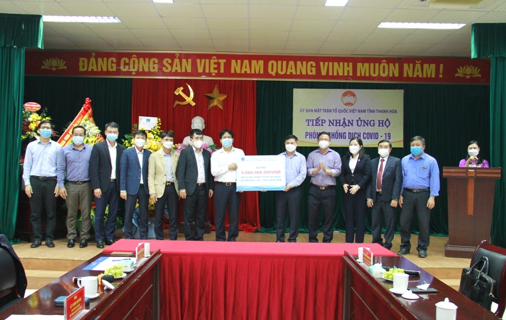 Petrovietnam trao hỗ trợ tỉnh Thanh Hóa 6 tỉ đồng phòng chống dịch Covid-19