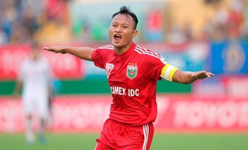B.Bình Dương mất Trọng Hoàng ở những vòng đầu tiên V-League 2016