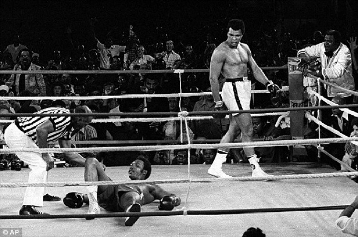 [VIDEO] Sức mạnh kinh khủng của Muhammad Ali trên võ đài