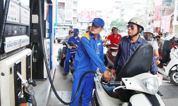 Giá xăng dầu đồng loạt tăng từ 385-434 đồng/lít