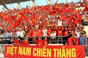 [VIDEO] Bóng đá Việt Nam thiếu những gì? Lee Nguyễn trở lại V-League?