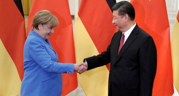 Merkel "chơi sau lưng" Trump: Làm bạn với Trung Quốc trước khi kết thúc nhiệm kỳ