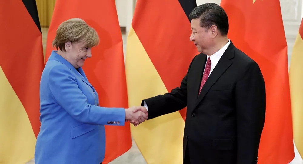 Merkel "chơi sau lưng" Trump: Làm bạn với Trung Quốc trước khi kết thúc nhiệm kỳ