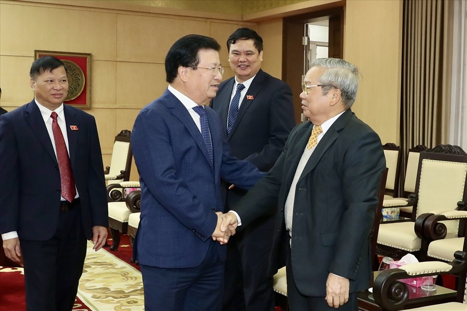 Phó Thủ tướng Trịnh Đình Dũng dự gặp mặt kỷ niệm Ngày Tổng tuyển cử đầu tiên