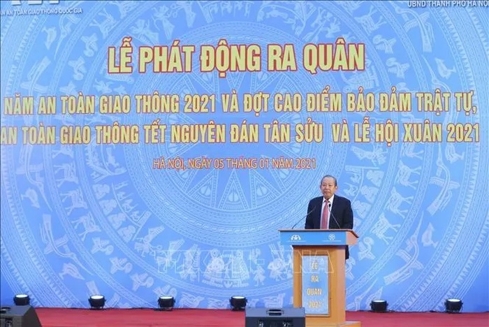 Phó Thủ tướng Trương Hòa Bình dự Lễ ra quân Năm an toàn giao thông 2021