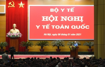 Thủ tướng Nguyễn Xuân Phúc dự Hội nghị Y tế toàn quốc