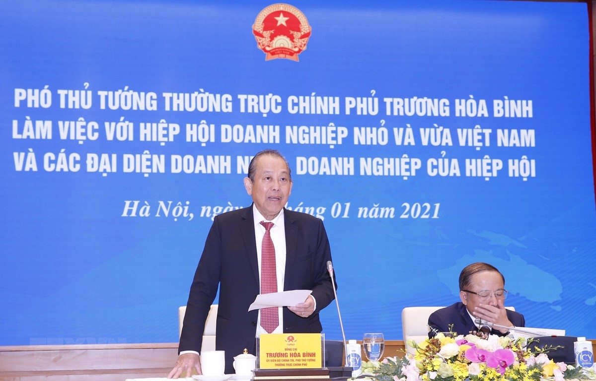 Phó Thủ tướng Thường trực Trương Hòa Bình làm việc với Hiệp hội doanh nghiệp nhỏ và vừa