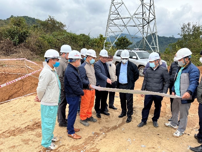 Bộ trưởng Nguyễn Hồng Diên lý giải các vấn đề về cung ứng điện