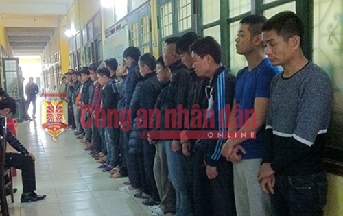 Hơn 100 cảnh sát đột kích sòng bạc 'khủng' ở Nam Định