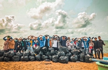 Tuổi trẻ PVU chung tay “Hãy làm sạch biển - Vì một Việt Nam xanh”