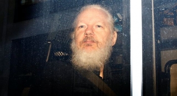 Phản ứng của thế giới về vụ bắt giữ ông chủ WikiLeaks