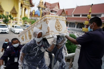 Campuchia trải qua "ngày đen tối nhất", Thái Lan căng mình chống Covid-19