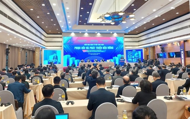Tổ chức Diễn đàn Kinh tế Việt Nam năm 2022