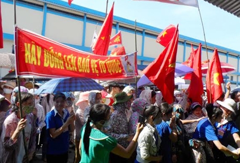 Công nhân các KCN ở Thái Bình: Tuần hành phản đối Trung Quốc