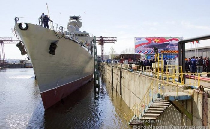 Nga liên tiếp hạ thủy tàu hộ vệ cho Việt Nam