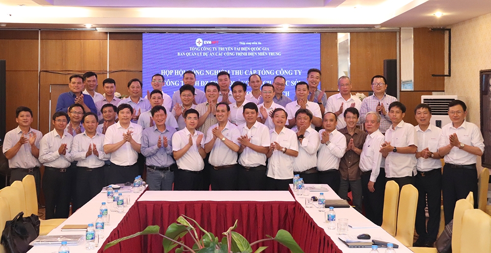 Dự án đường dây 500kV Quảng Trạch - Dốc Sỏi sẵn sàng đóng điện nghiệm thu kỹ thuật