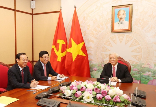 Tổng Bí thư, Chủ tịch nước Nguyễn Phú Trọng điện đàm với Tổng thống Nga Putin