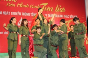 Tiếng hát trên hành trình tìm lửa