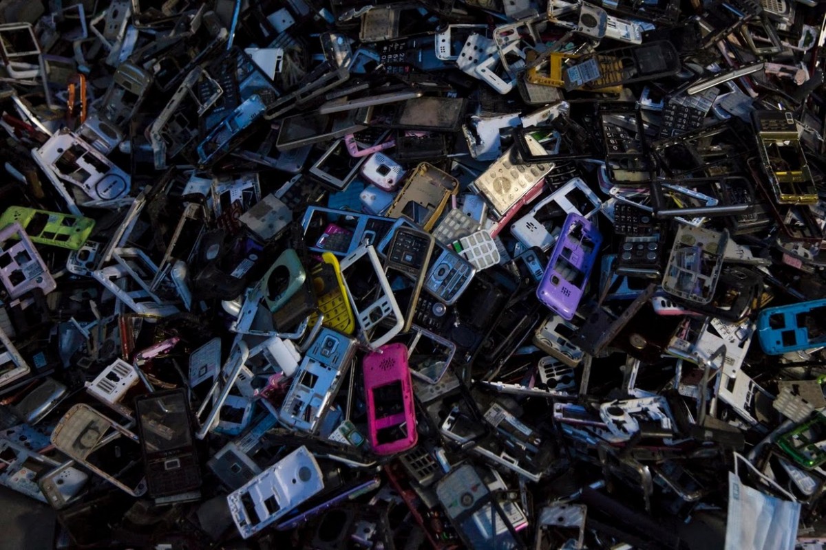 [Chùm ảnh] Bên trong bãi rác điện tử lớn nhất thế giới