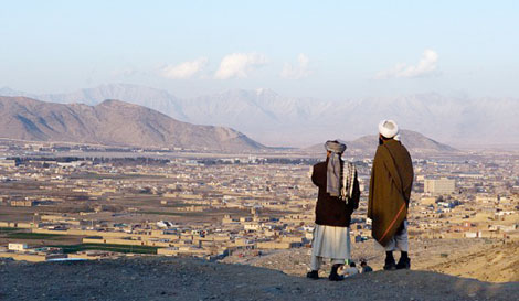 Nhiều cảnh sát Afghanistan dính bẫy "trai đẹp" của Taliban