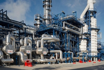 Gazprom Neft nâng cao năng lực sản xuất nhiên liệu có trị số octan cao