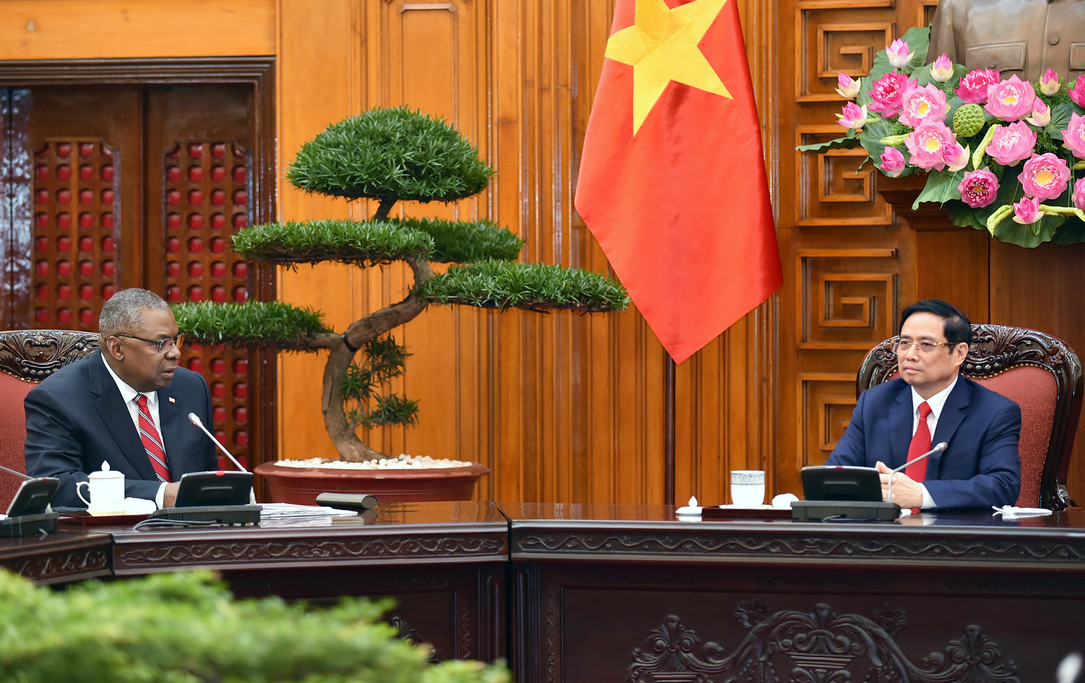Thủ tướng Phạm Minh Chính tiếp Bộ trưởng Quốc phòng Hoa Kỳ