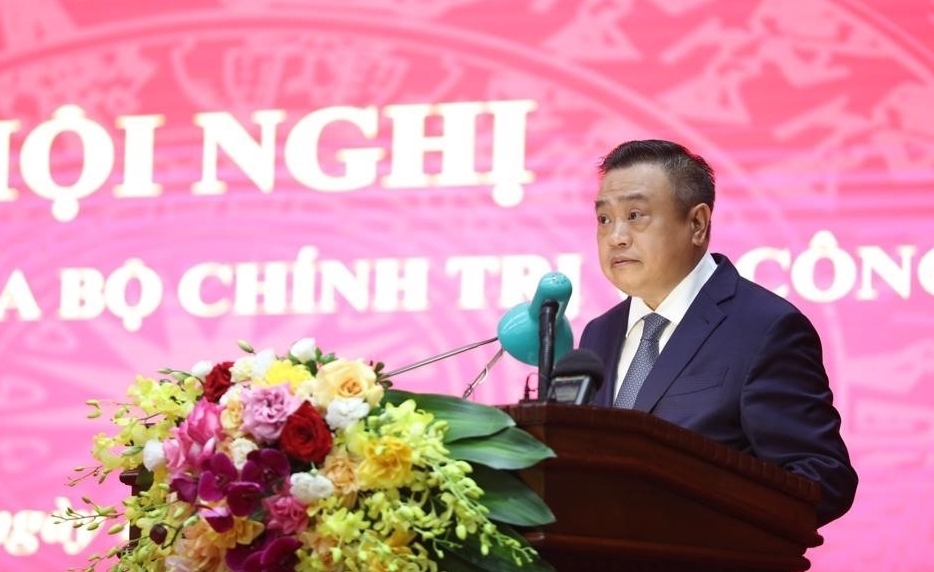 Phê chuẩn Chủ tịch UBND TP Hà Nội và Phó Chủ tịch UBND tỉnh Thái Nguyên