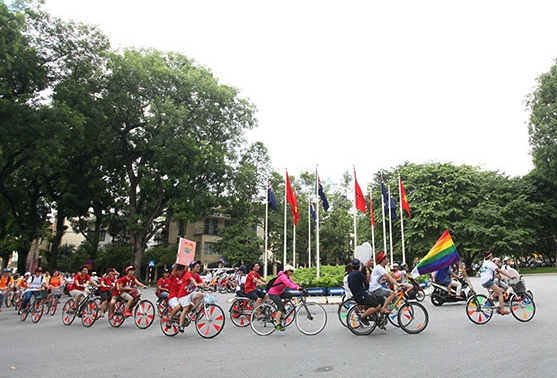Diễu hành ủng hộ hôn nhân đồng giới tại Việt Nam