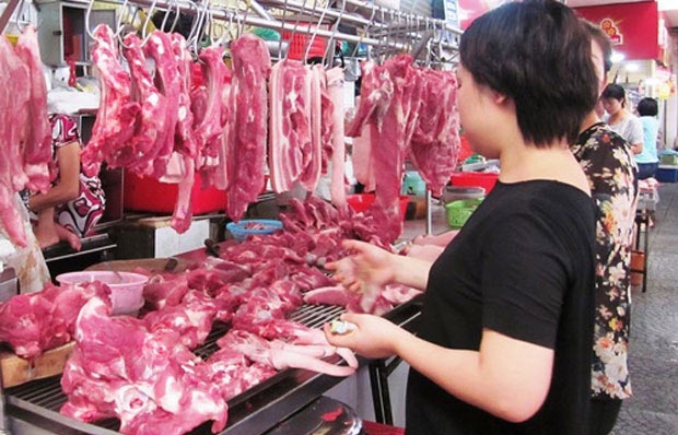 Giá thịt lợn tăng cao, diễn biến phức tạp