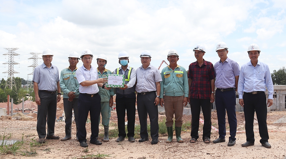 Tổng giám đốc EVNNPT động viên lực lượng tham gia thi công 3 dự án truyền tải điện cấp bách tại Đồng Nai