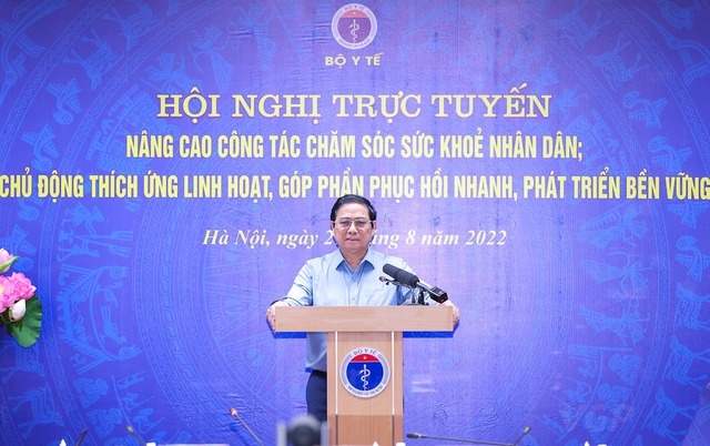 Thủ tướng: Đặt sức khỏe, tính mạng của người dân lên trên hết