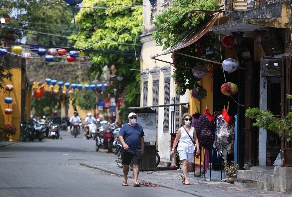 Điều chỉnh giá điện cho cơ sở lưu trú du lịch bằng giá điện sản xuất