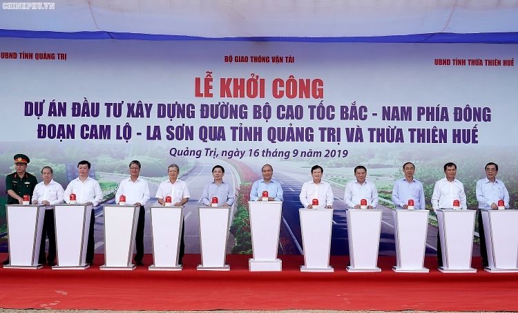 thu tuong phat lenh khoi cong du an dau tien cua tuyen cao toc bac nam