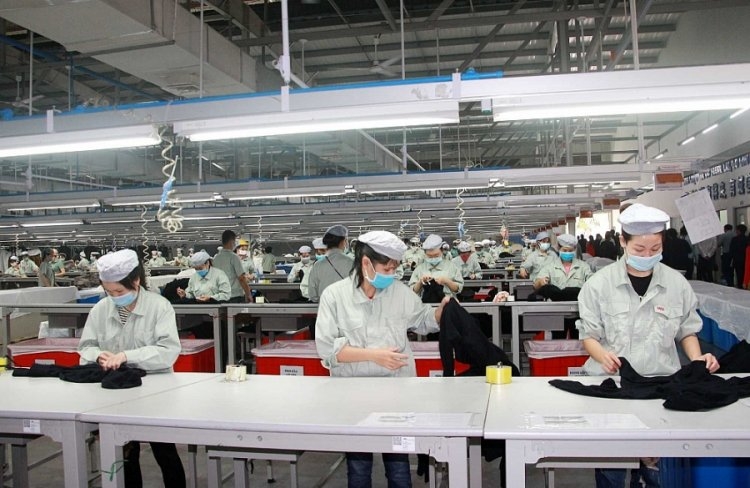 Tin tức kinh tế ngày 22/9: ADB hạ dự báo tăng trưởng Việt Nam năm 2021 còn 3,8%