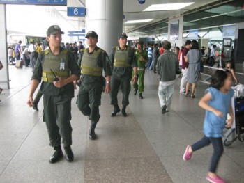 Hành khách gây bạo loạn bị cấm bay vĩnh viễn