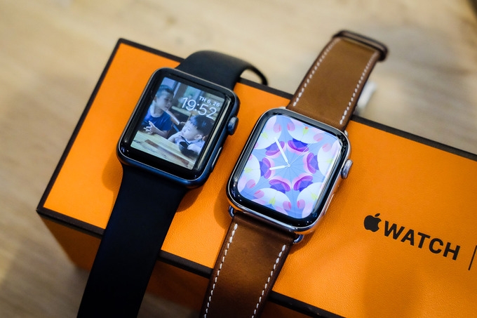 dong ho apple watch phien ban dat hon iphone xs max